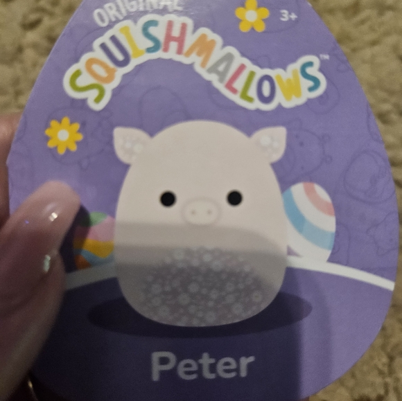 NWT 3.5โ Peter the Pig ๐ Squishmallow Clip with flowers ๐ on his belly! - Picture 3 of 10